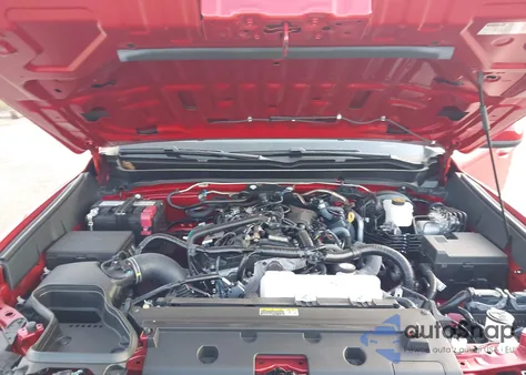 2025 Toyota Tacoma Sr5 4Wd z USA, uszkodzony, nr VIN 3TYLB5JN5ST077353